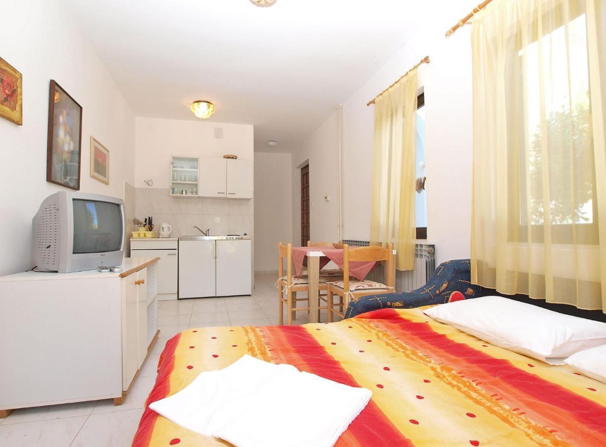 Apartments Puntizela 727 بولا المظهر الخارجي الصورة