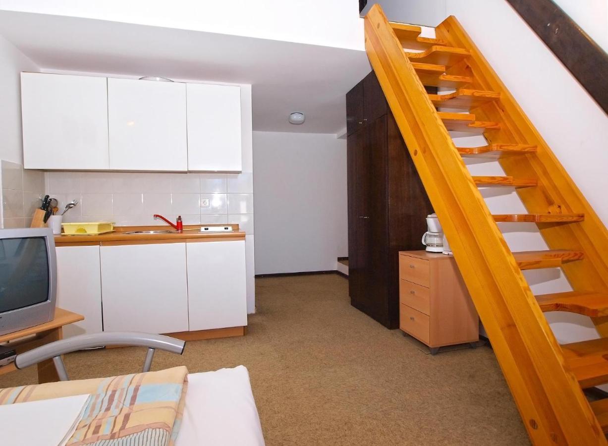 Apartments Puntizela 727 بولا المظهر الخارجي الصورة