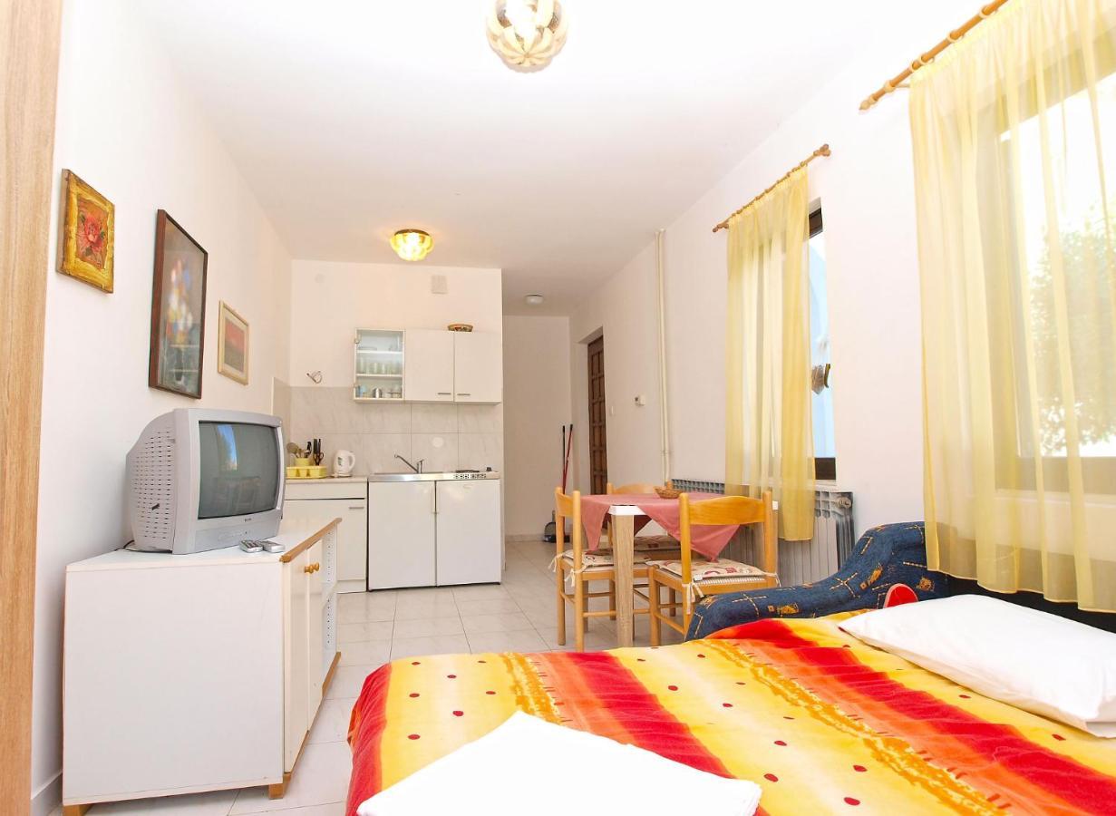 Apartments Puntizela 727 بولا المظهر الخارجي الصورة
